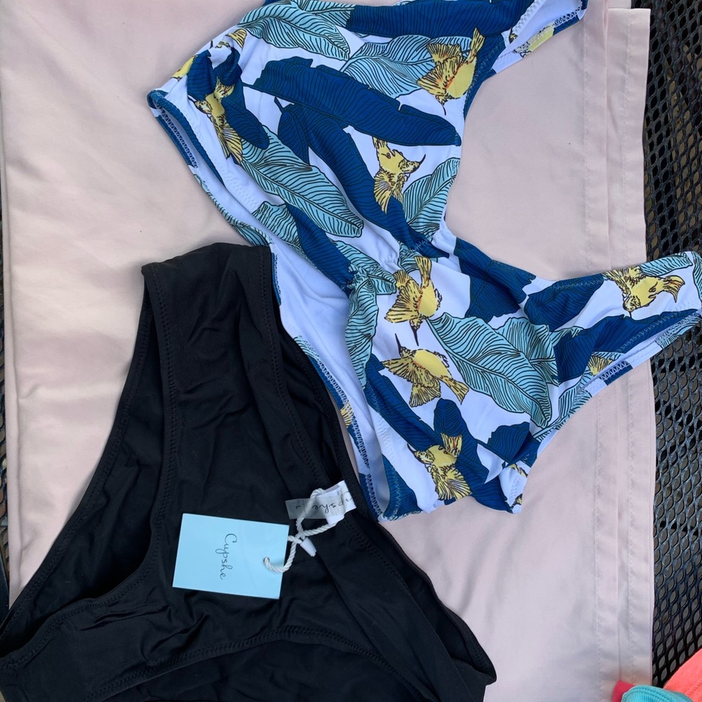 Cupshe swimsuit set